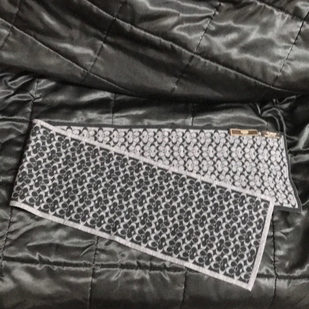 Black and grey wool Coach scarf